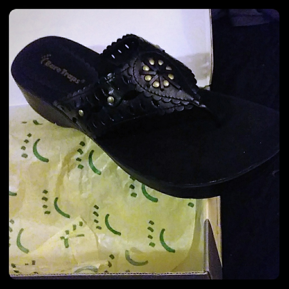 Black sandals open toe